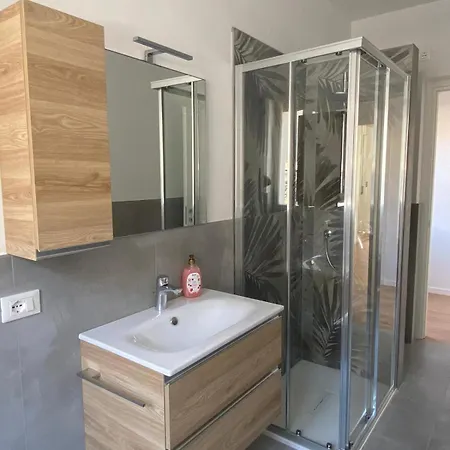 The Swan - Composed By 2 Appartement Mandello del Lario